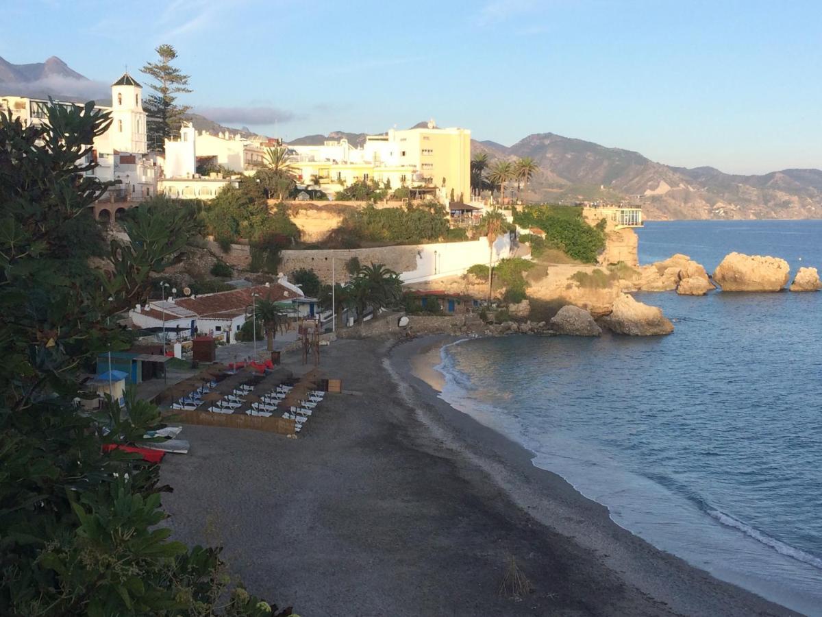 Sea & Pool View Garden Apartment Las Palmeras Nerja Extérieur photo