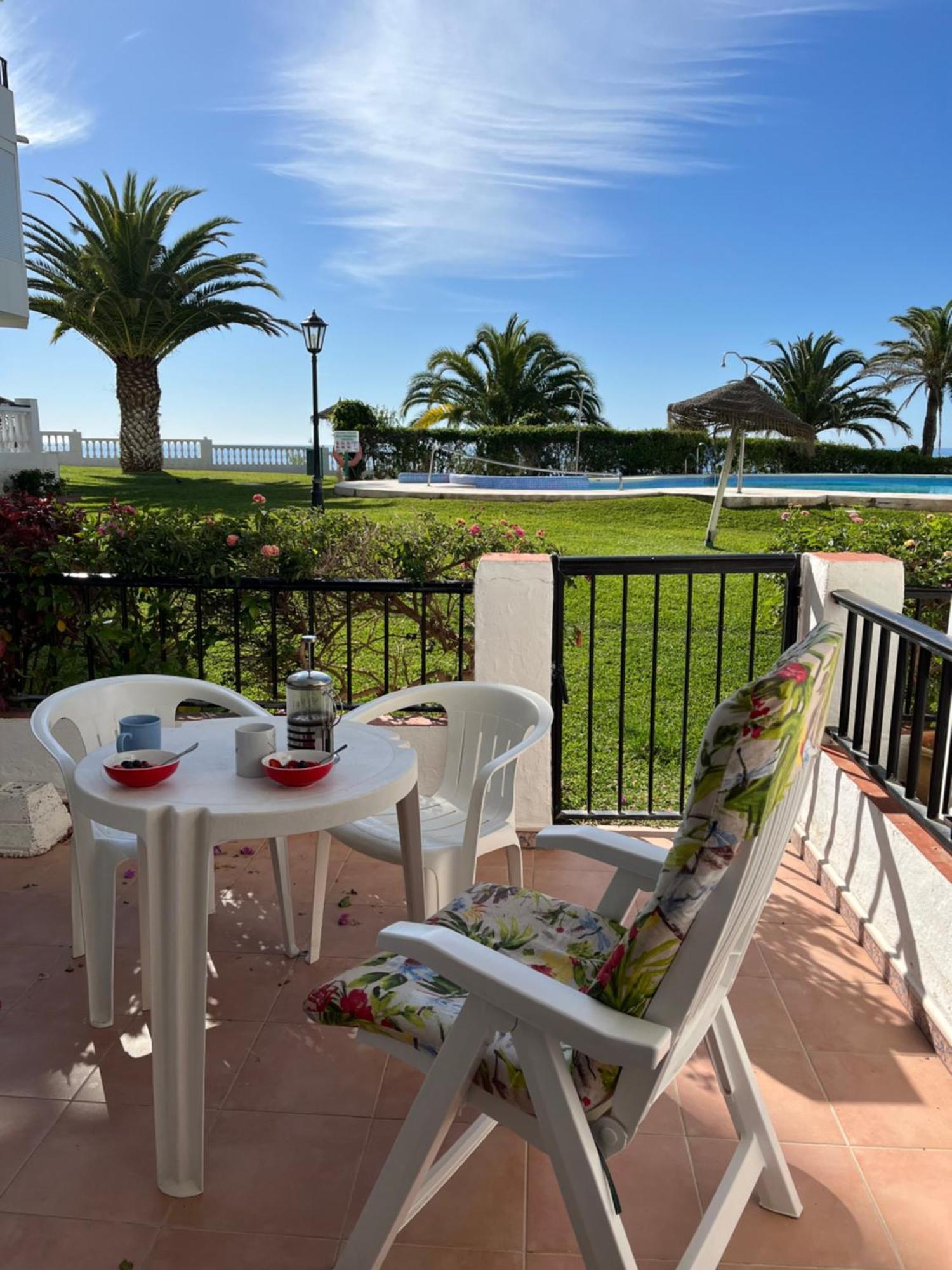 Sea & Pool View Garden Apartment Las Palmeras Nerja Extérieur photo